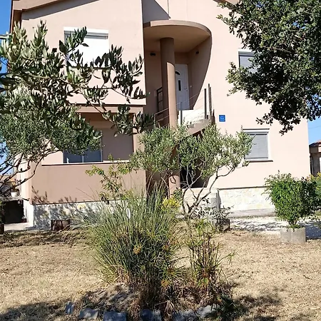 Tina 아파트 Murvica (Policnik)