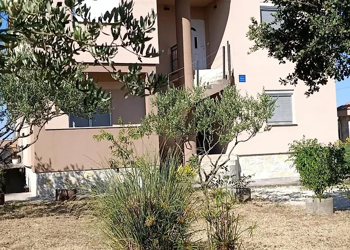 Tina 아파트 Murvica (Policnik)